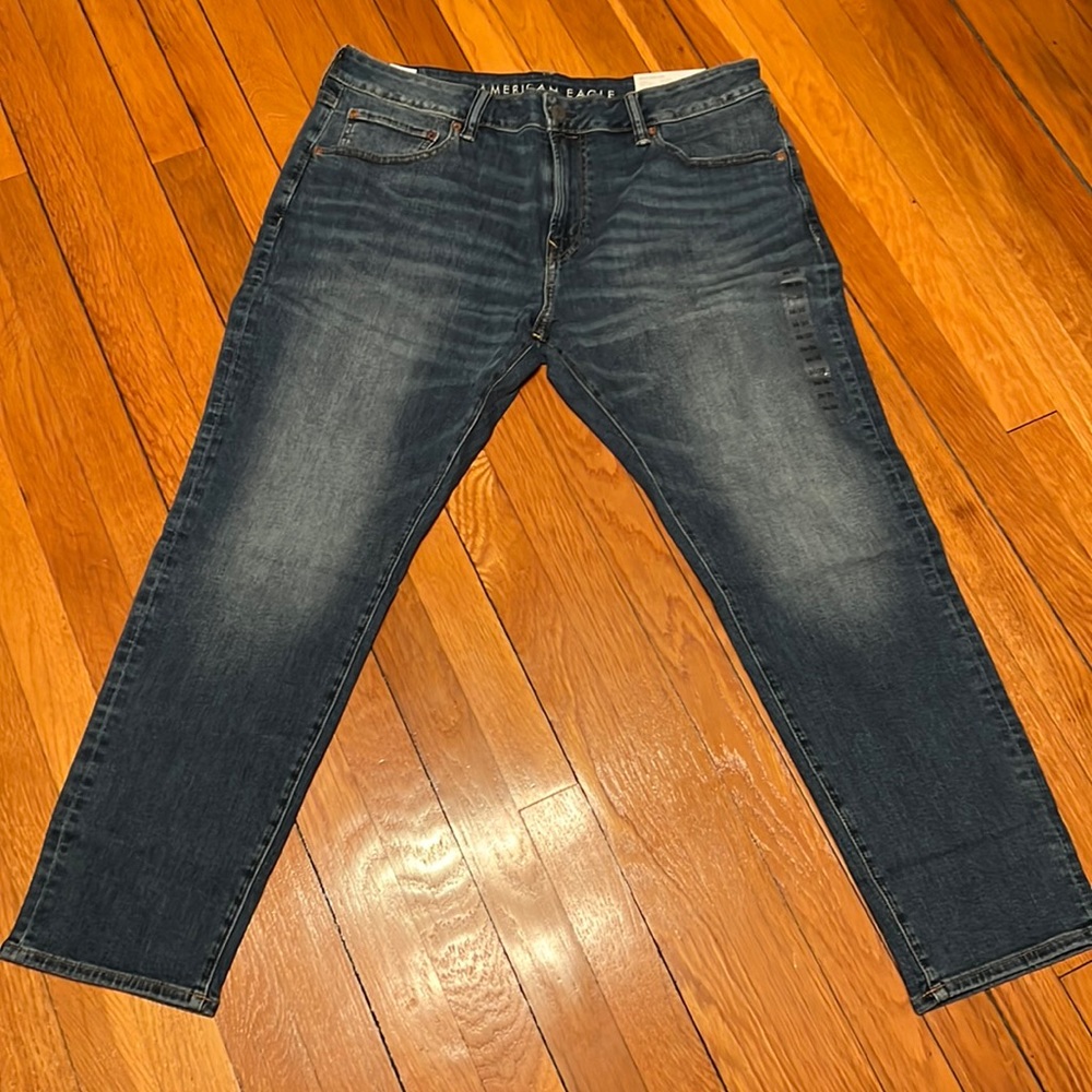 American eagle Men’s 36x30 men’s flex athletic fit jeans. New with tags.